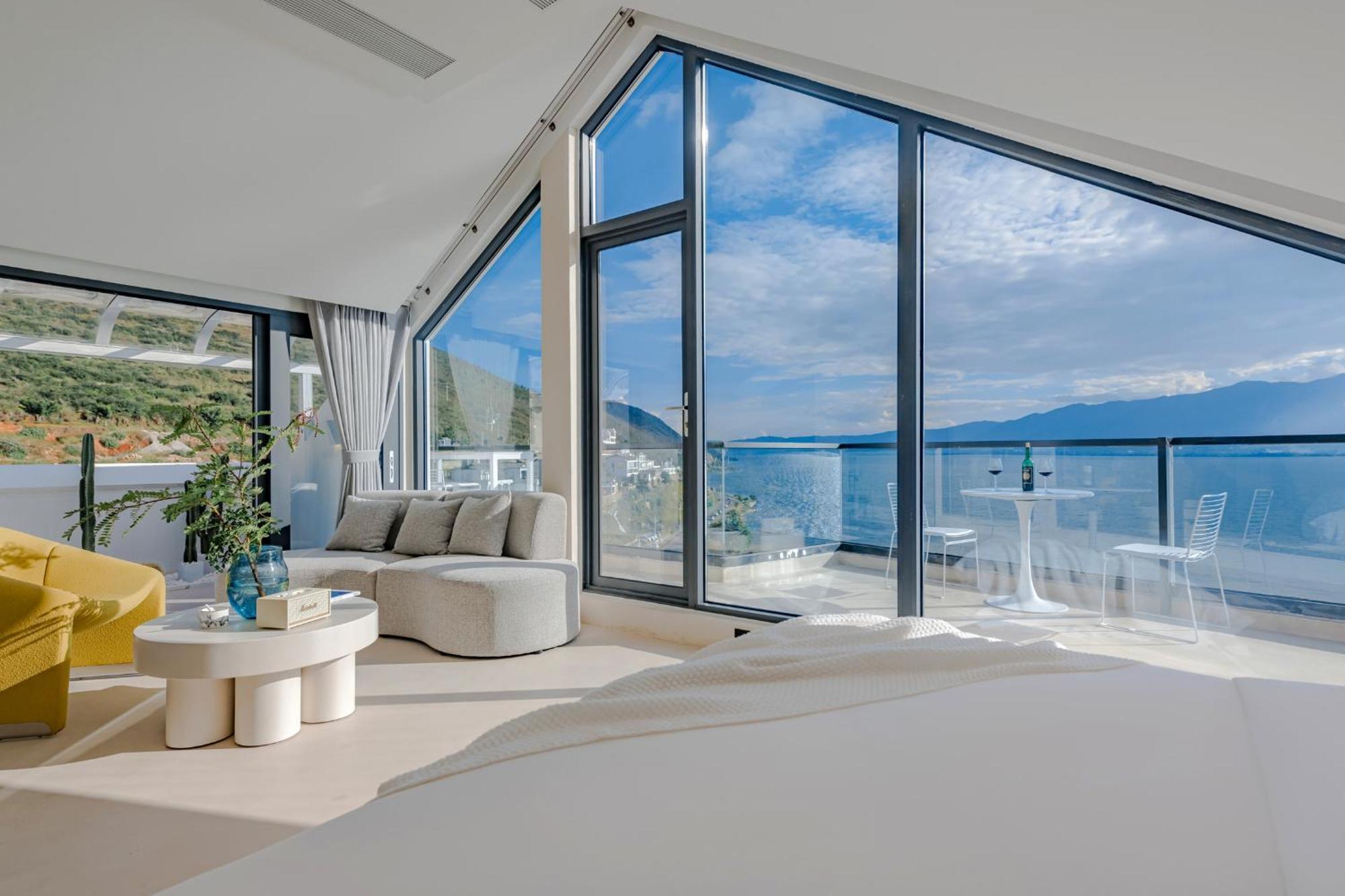 Dali Oriental Seaview Hotel -Dali Erhai Екстер'єр фото