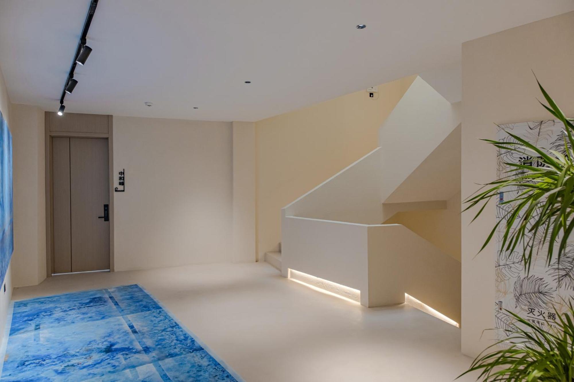 Dali Oriental Seaview Hotel -Dali Erhai Екстер'єр фото
