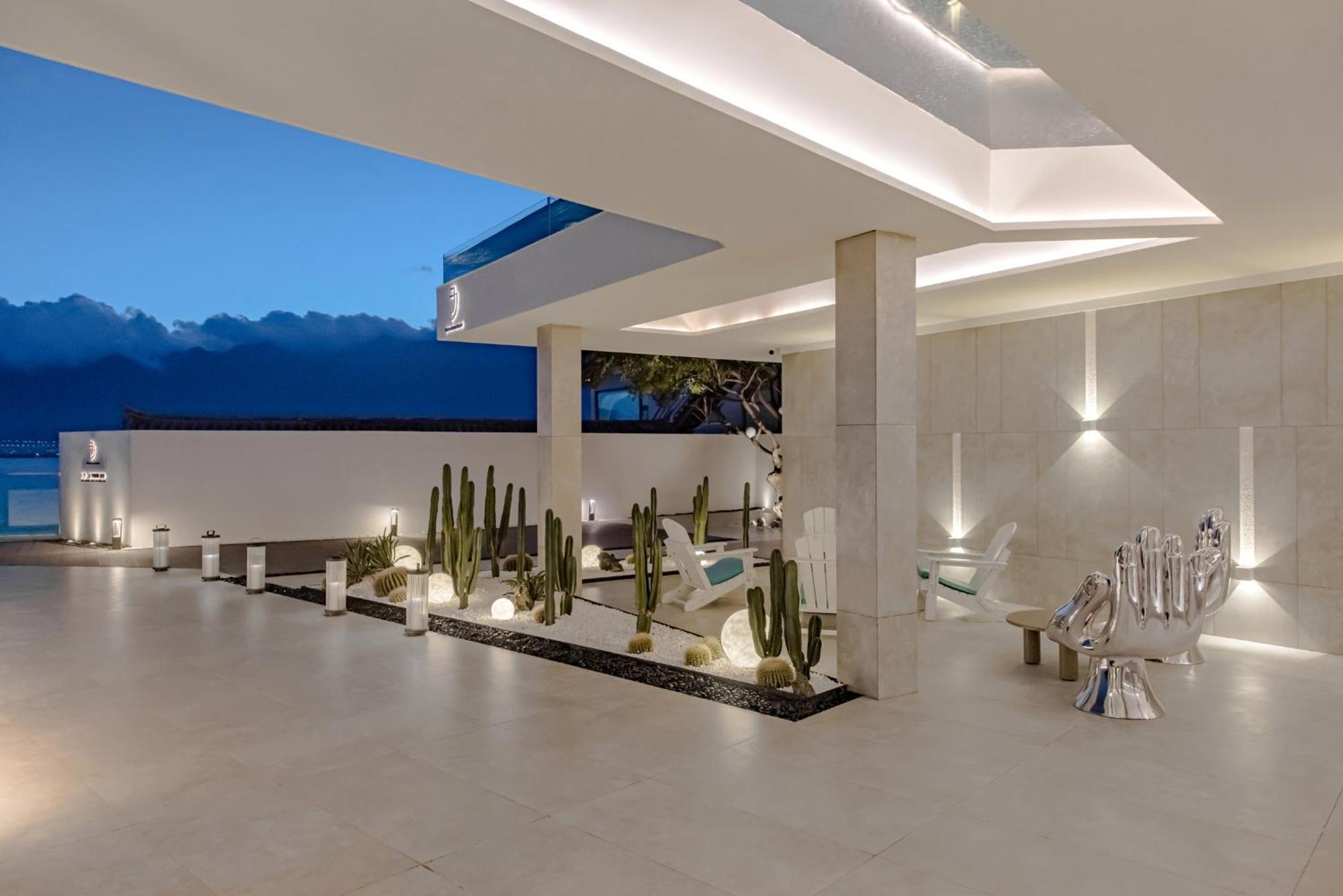 Dali Oriental Seaview Hotel -Dali Erhai Екстер'єр фото