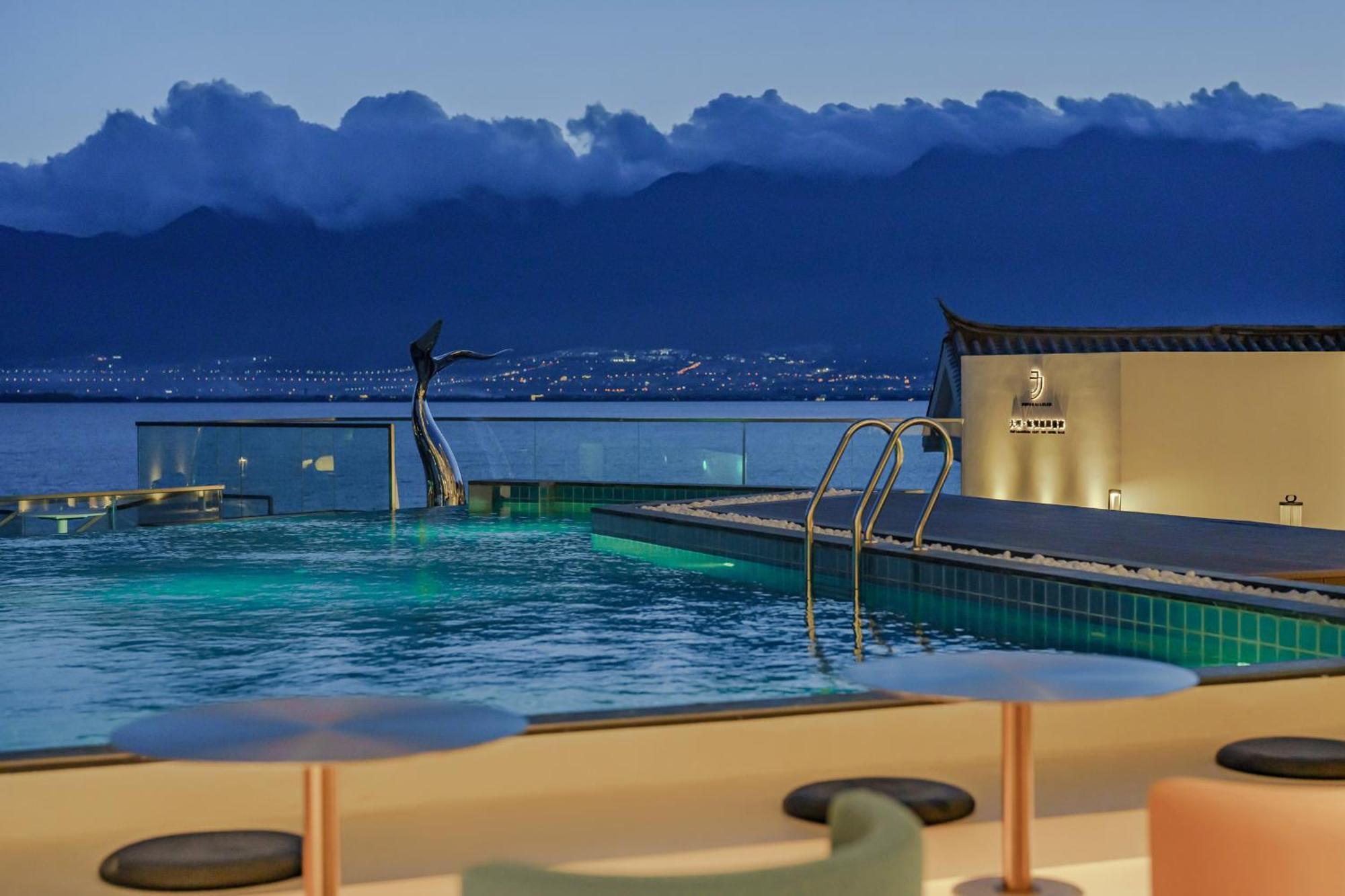 Dali Oriental Seaview Hotel -Dali Erhai Екстер'єр фото