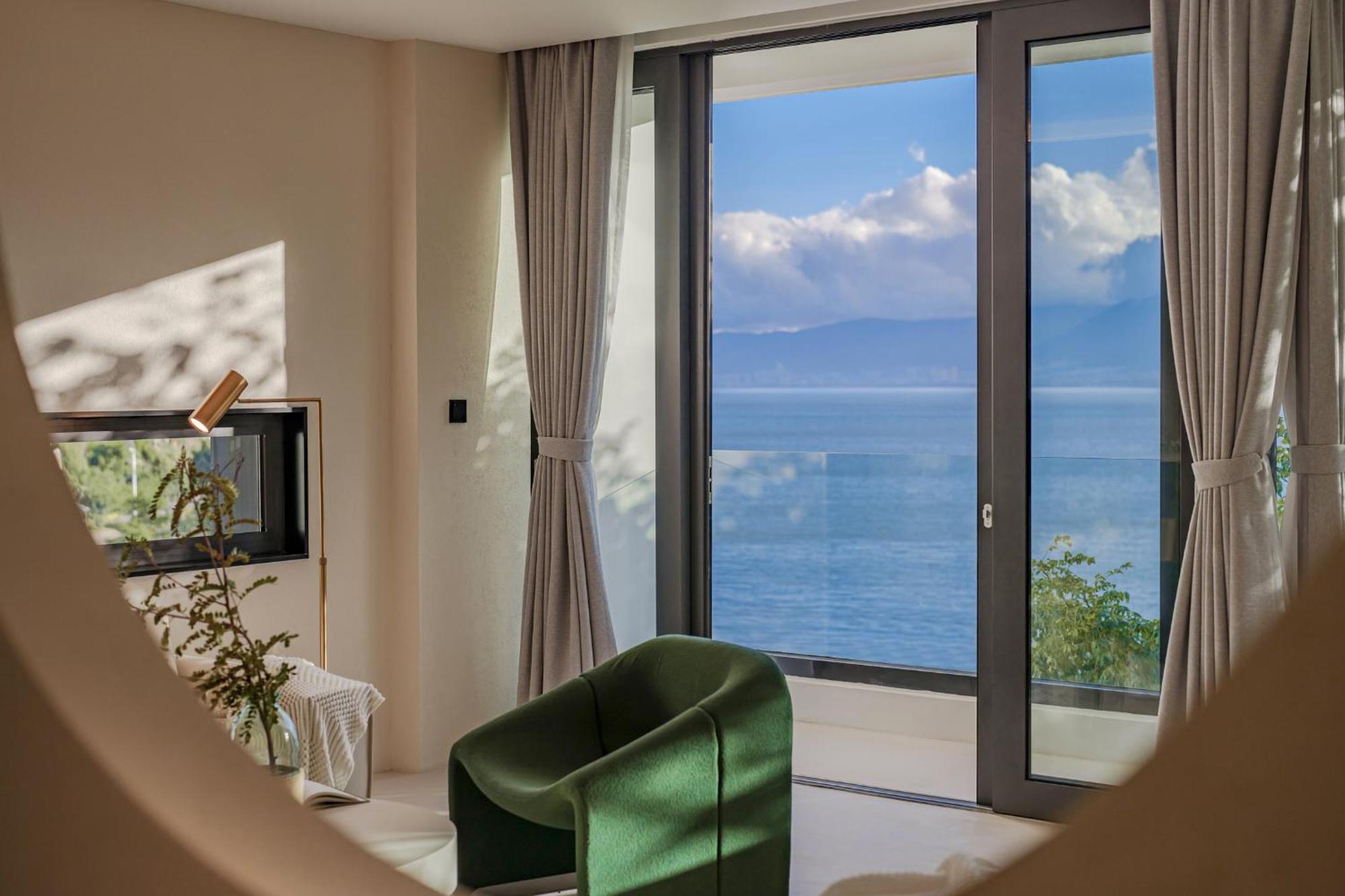 Dali Oriental Seaview Hotel -Dali Erhai Екстер'єр фото
