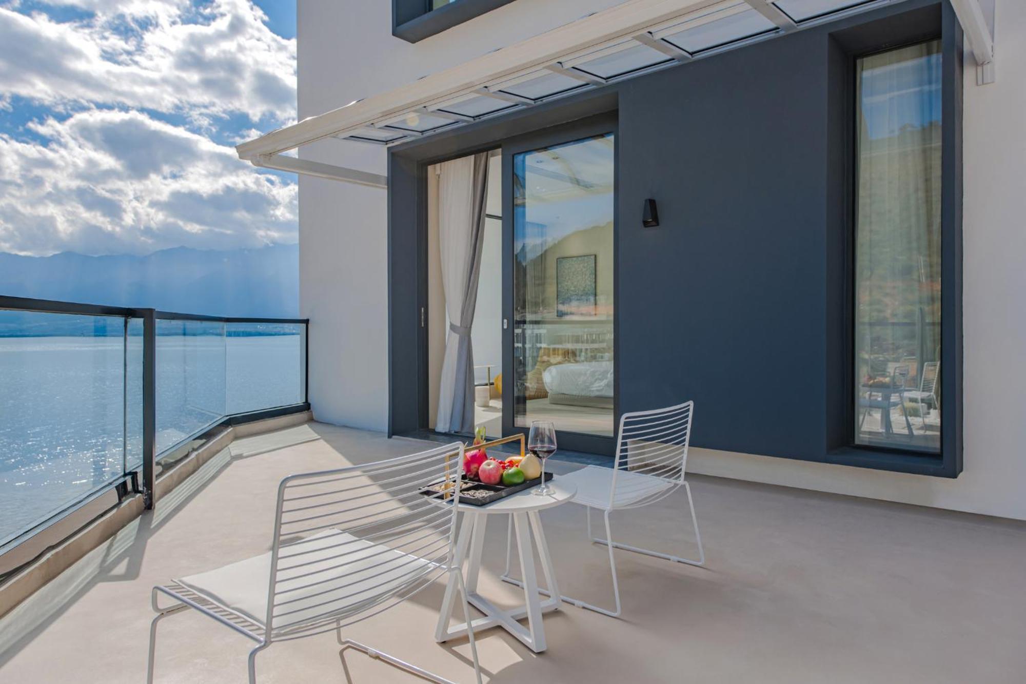 Dali Oriental Seaview Hotel -Dali Erhai Екстер'єр фото